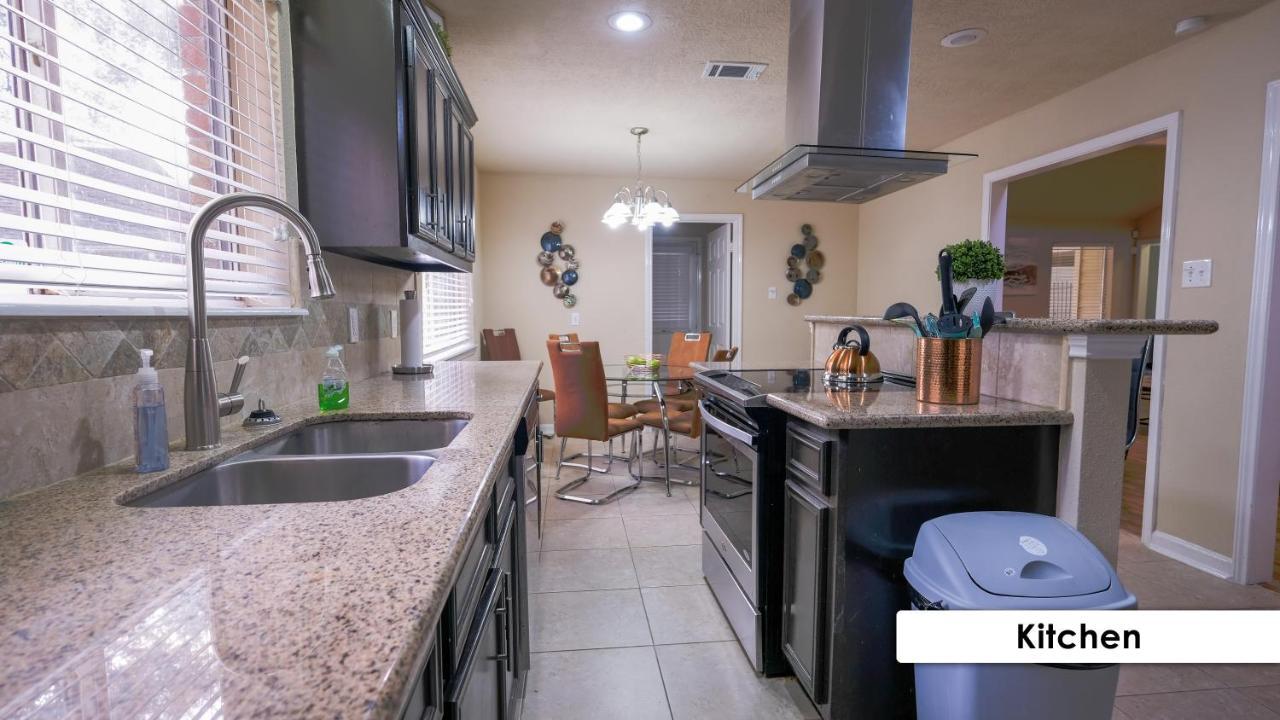 Villa Pool House, 20 Minutes From Dt 4Bdr For 10 Guests - Winkleman à Houston Extérieur photo